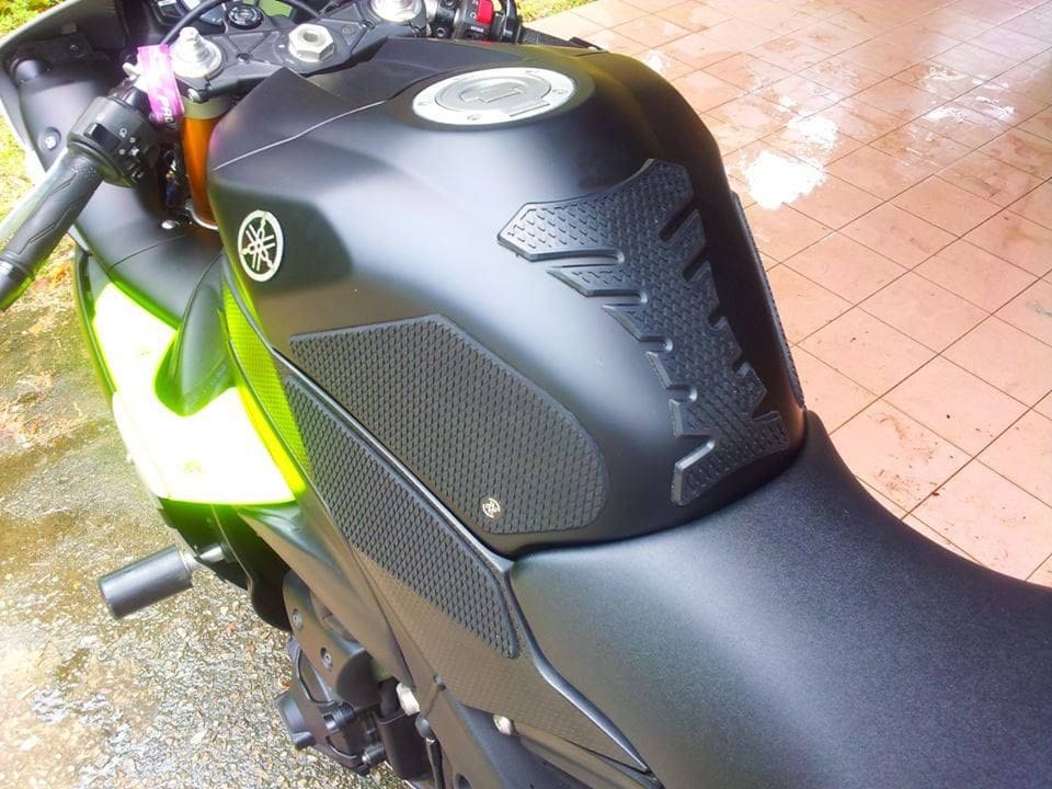 TANKGRIPS SNAKE SKIN YAMAHA R1/R1M