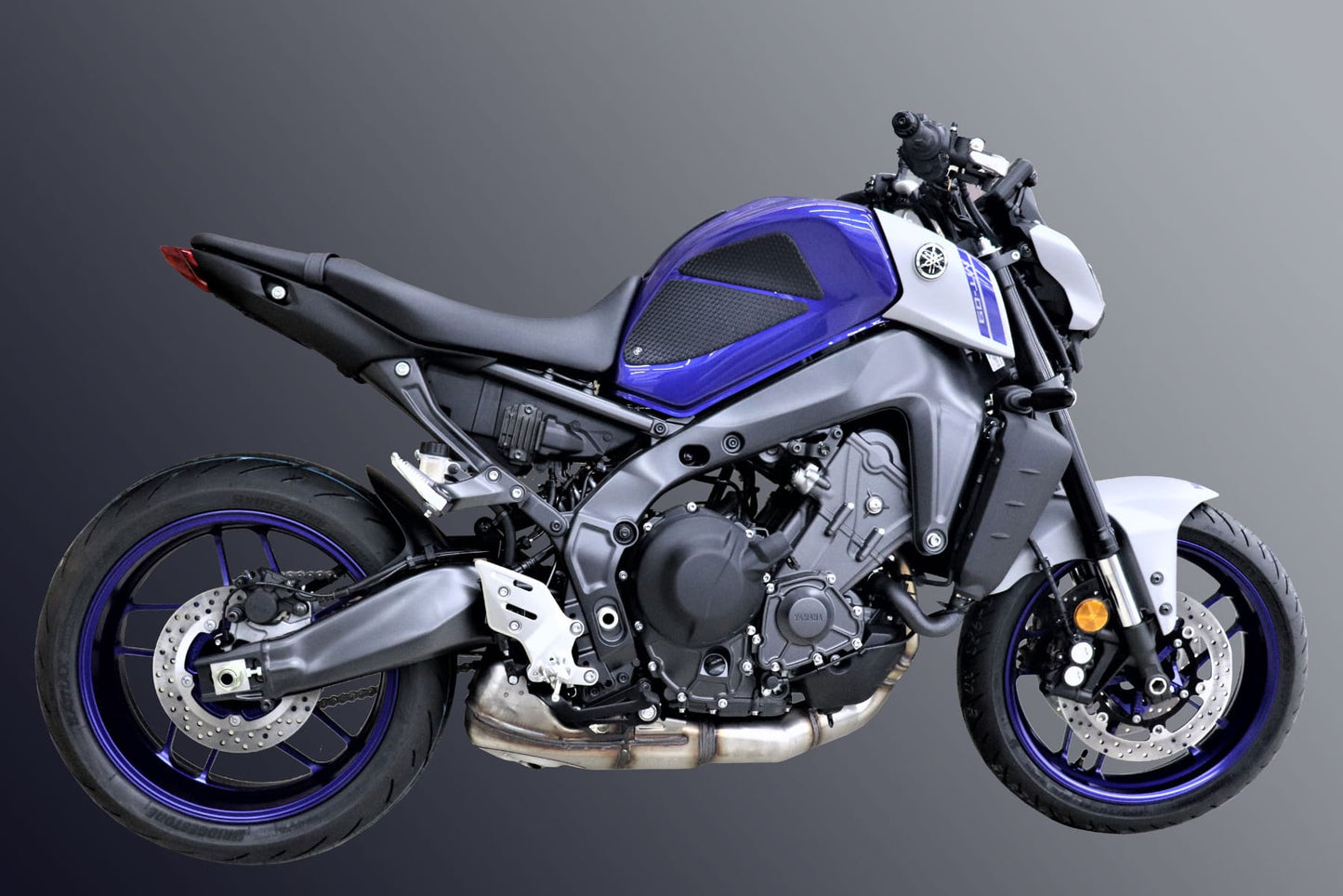 TANKGRIPS SNAKE SKIN YAMAHA MT09