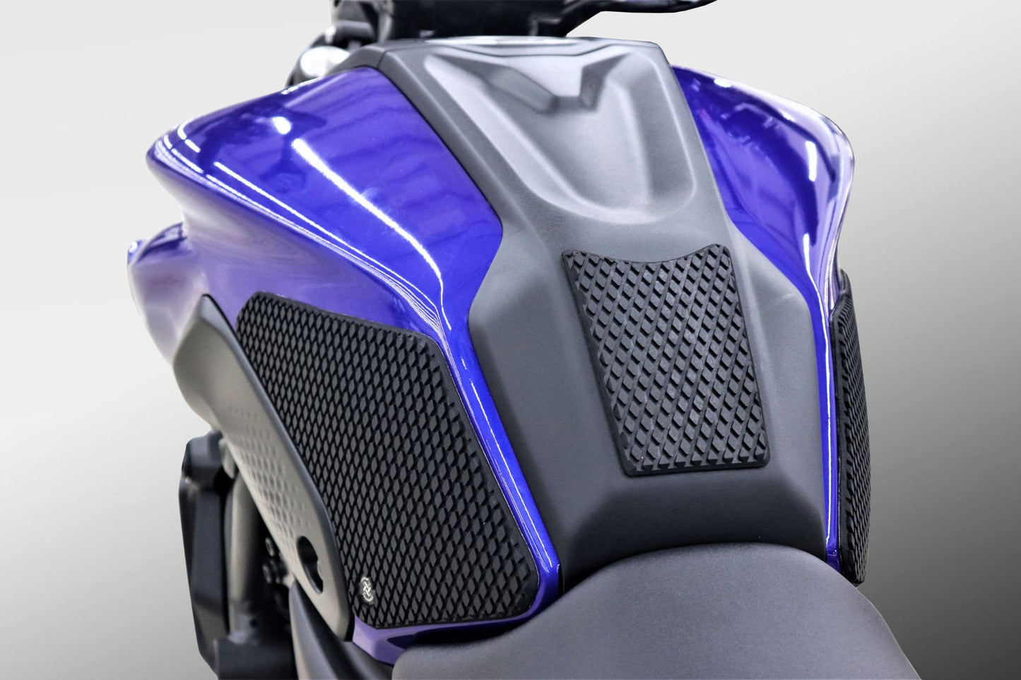 TANKGRIPS SNAKE SKIN YAMAHA MT07