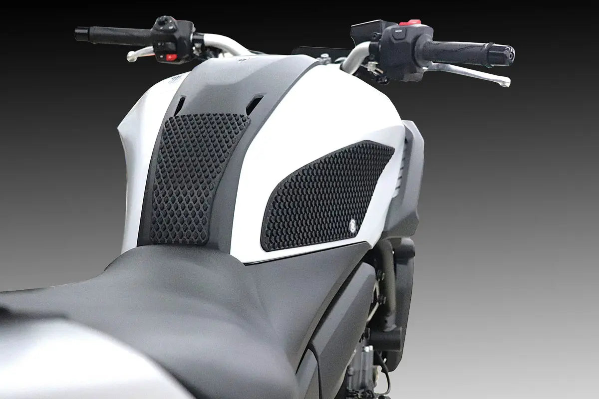 TANKGRIPS SNAKE SKIN YAMAHA MT07