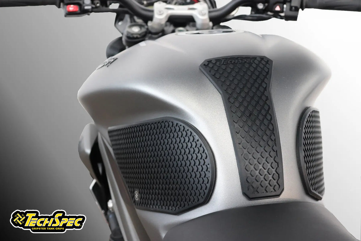 TANKGRIPS SNAKE SKIN TRIUMPH STREET TRIPLE 765 R/RS